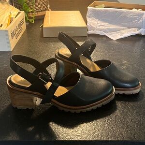 Seychelles Radio Leather Black Heels